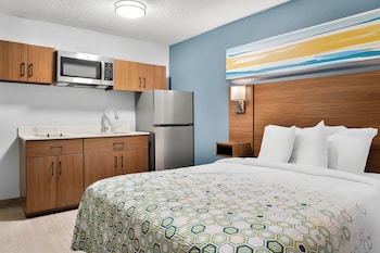 Studio, 1 Queen Bed, Non Smoking