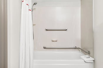 Studio, 1 Queen Bed, Mobility Accessible, Non Smoking