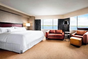 Studio Suite, 1 King Bed, Corner