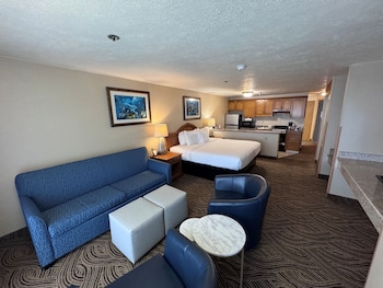 Premium Room, 1 King Bed with Sofa bed, Balcony, Ocean View