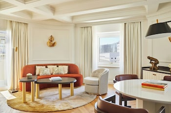 Cortes Suite