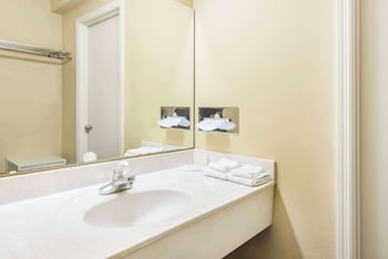 Room, 2 Queen Beds, Non Smoking (Pet Friendly)