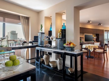 Luxury Twin Room, 2 Twin Beds, Club Lounge Access (Nile View)