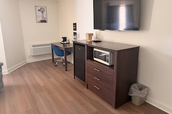 Suite, 1 King Bed, Non Smoking