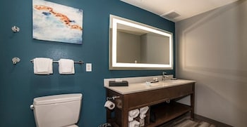 Suite, 1 King Bed, Non Smoking