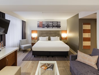 Superior Room, 1 King Bed with Sofa bed, Non Smoking