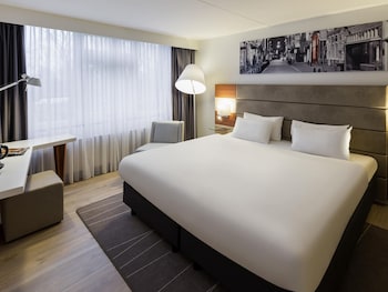 Superior Room, 1 King Bed, Non Smoking