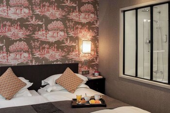 Twin Prestige Room