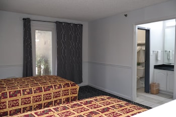 Non-Smoking 2 Bed Suites