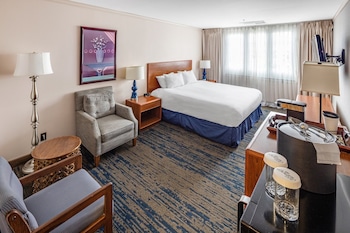 Deluxe Room, 1 King Bed, Accessible