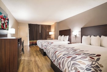 Deluxe Room, 2 Queen Beds, Non Smoking