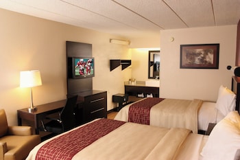 Standard Room, 2 Double Beds (Smoke Free)