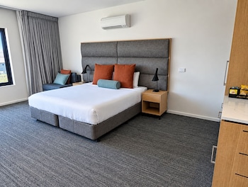 Accessible Executive King Room