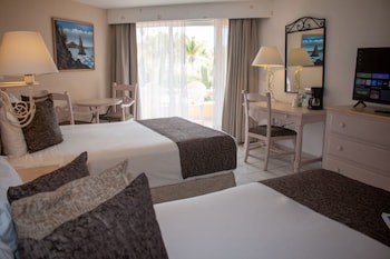 Standard Room, Balcony, Garden View
