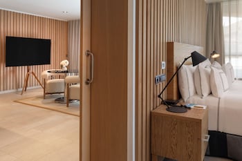 Grand Suite (The Level Grand Suite)