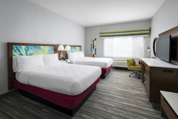 Room, 2 Queen Beds, Refrigerator & Microwave