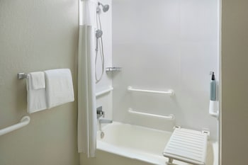 Room, 2 Double Beds (Mobility/Hearing Access, Roll-In Shwr)