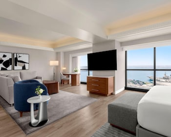 Deluxe Studio, 1 King Bed