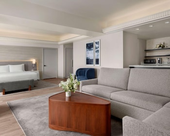 Deluxe Studio, 1 King Bed