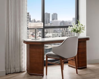 Deluxe Room, 2 Double Beds, City View