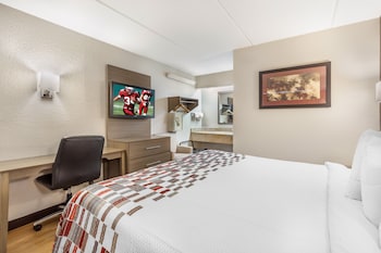 Standard Room, 1 King Bed (Smoke Free)