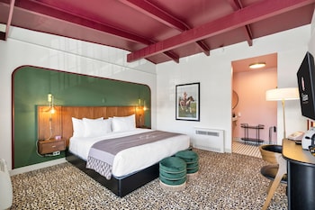 Standard Room, 1 King Bed, Non Smoking