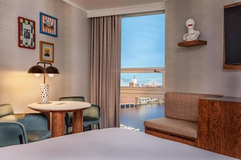 Deluxe Room, 2 Double Beds, River View