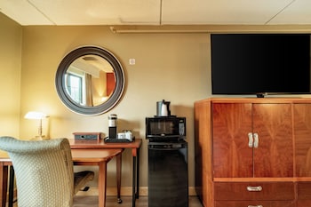 Standard Room, 1 King Bed