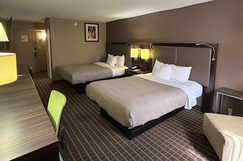Room, 2 Queen Beds, Non Smoking (Upgrade)