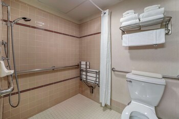 Room, 2 Queen Beds, Accessible, Non Smoking