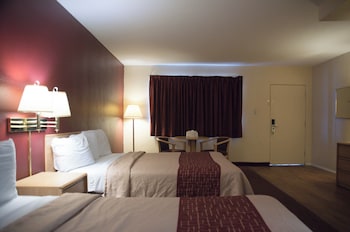 Deluxe Room, 2 Queen Beds, Non Smoking