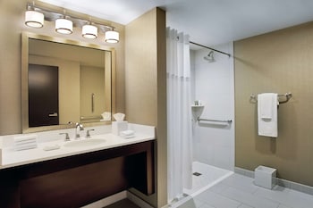 Room, 1 King Bed, Accessible (Roll-In Shower)