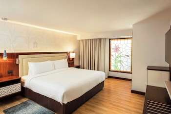 Deluxe Room, 1 King Bed