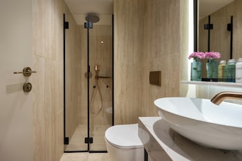 Junior Suite - Renovated