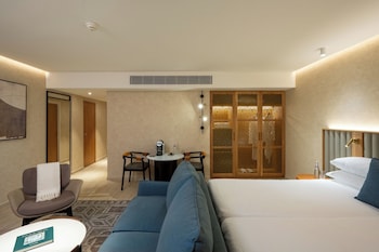 Junior Suite - Renovated