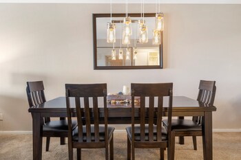 1-BD Lake View Condo - Walk-In Level - 1505