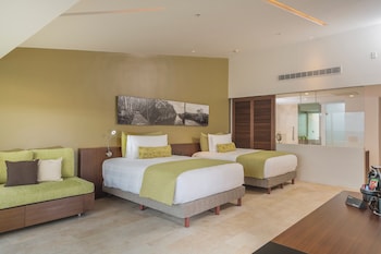 Club Room, 2 Queen Beds, Terrace, Ocean View (Terrace)
