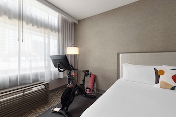 Standard Room, 1 King Bed (Spin Bike)