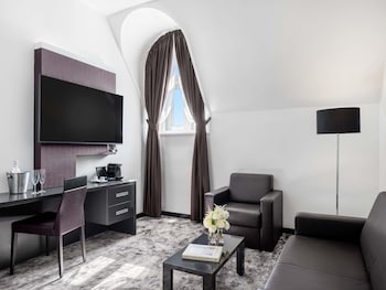 Junior Suite, 1 Double Bed (and sofa)