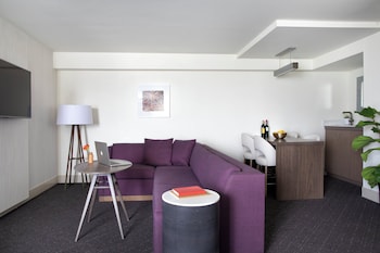 Junior Suite, 1 King Bed (Worklife)