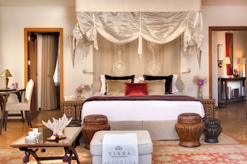 Suite, Hill View (Hillside Rooftop)