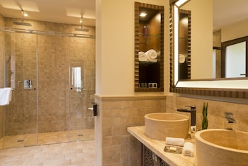 Suite, 1 King Bed, Terrace, Sea View (Sea View Terrace)