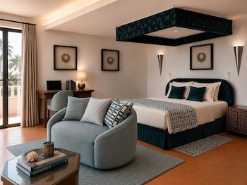 Suite, Balcony, Garden View (Hillside)