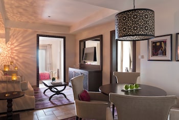 Suite, 1 Bedroom, Beachside (Sea View Terrace)