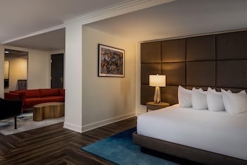 Junior Suite, 1 King Bed