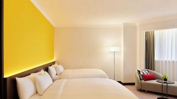 Connecting Superior Room with Breakfast