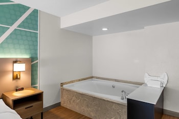 Room, 1 King Bed, Non Smoking (Upgrade)