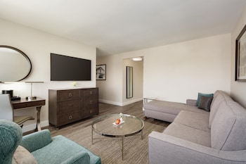 Junior Suite, 2 Double Beds, City View (Historic View)