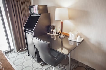 Room, 1 Queen Bed with Sofa bed, Non Smoking