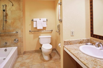 Room, 1 King Bed, Accessible Bathtub, Resort View